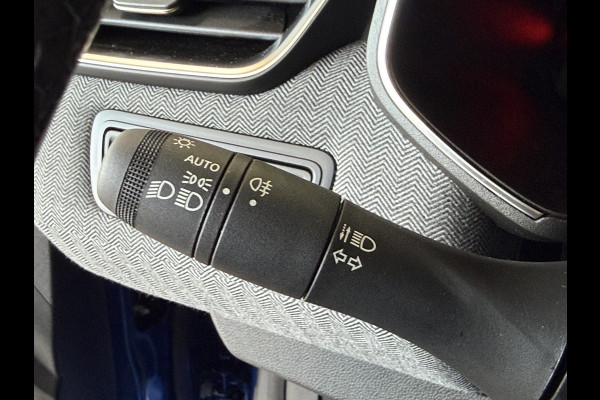 Renault Clio 1.0 TCe 90 PK techno | Groot Navi | Bose | 360 | Stoel & Stuur verwarming | Carplay | Nieuwstaat! Dealer onderhouden.