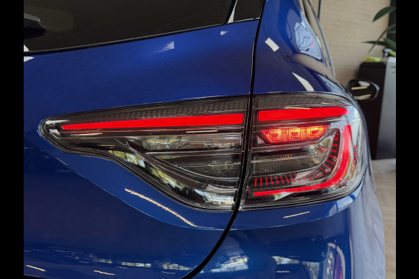 Renault Clio 1.0 TCe 90 PK techno | Groot Navi | Bose | 360 | Stoel & Stuur verwarming | Carplay | Nieuwstaat! Dealer onderhouden.