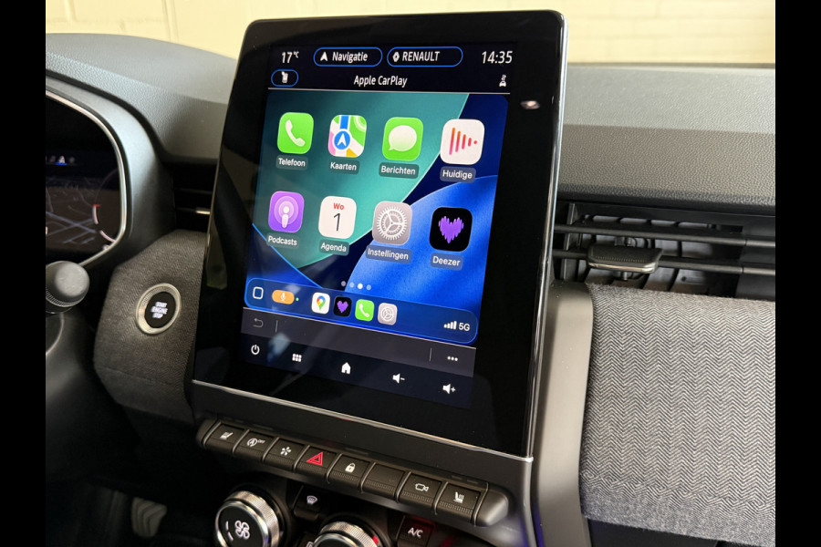 Renault Clio 1.0 TCe 90 PK techno | Groot Navi | Bose | 360 | Stoel & Stuur verwarming | Carplay | Nieuwstaat! Dealer onderhouden.