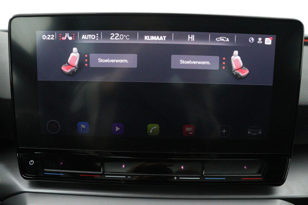 Seat Leon 1.5 eTSI FR Launch Edition (PANORAMADAK, STUUR/STOELVERWARMING, CAMERA, DIGITALE COCKPIT, CRUISE ADAPTIEF, SENSOREN)