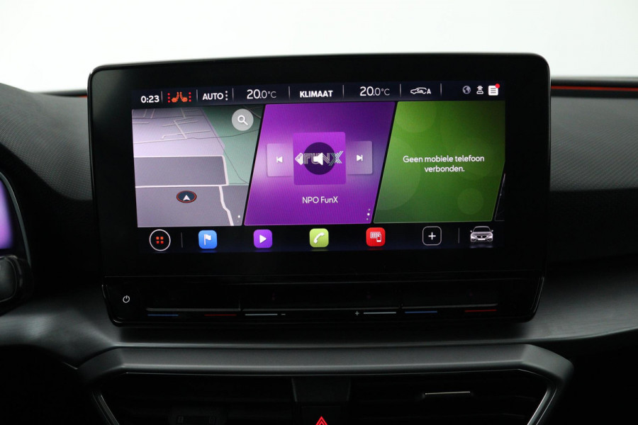 Seat Leon 1.5 eTSI FR Launch Edition (PANORAMADAK, STUUR/STOELVERWARMING, CAMERA, DIGITALE COCKPIT, CRUISE ADAPTIEF, SENSOREN)