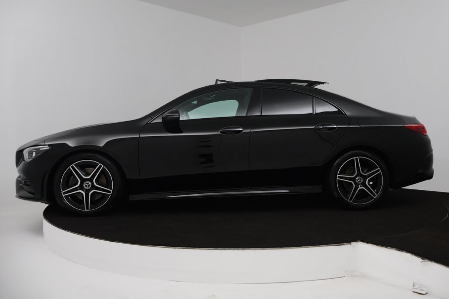 Mercedes-Benz CLA-Klasse 200 Business Solution AMG (PANORAMADAK, SFEERVERLICHTING, PARKEERSENSOREN, STOELVERWARMING) Mercedes-Benz CLA-Klasse 200 Business Solution AMG (PANORAMADAK, SFEERVERLICHTING, PARKEERSENSOREN, STOELVERWARMING)