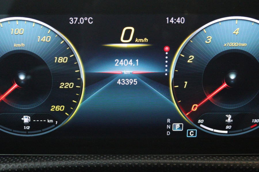 Mercedes-Benz CLA-Klasse 200 Business Solution AMG (PANORAMADAK, SFEERVERLICHTING, PARKEERSENSOREN, STOELVERWARMING) Mercedes-Benz CLA-Klasse 200 Business Solution AMG (PANORAMADAK, SFEERVERLICHTING, PARKEERSENSOREN, STOELVERWARMING)