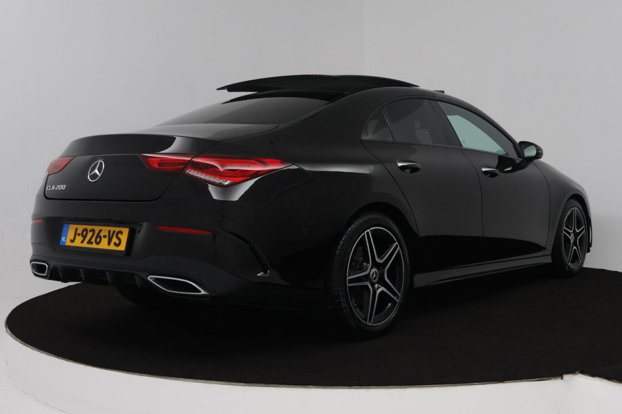 Mercedes-Benz CLA-Klasse 200 Business Solution AMG (PANORAMADAK, SFEERVERLICHTING, PARKEERSENSOREN, STOELVERWARMING) Mercedes-Benz CLA-Klasse 200 Business Solution AMG (PANORAMADAK, SFEERVERLICHTING, PARKEERSENSOREN, STOELVERWARMING)