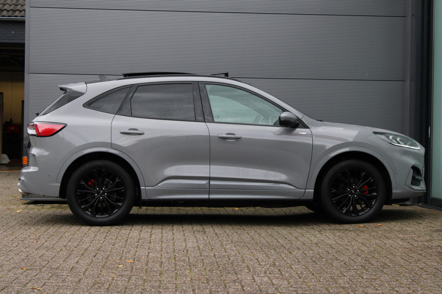 Ford Kuga 2.5 PHEV Graphite Tech Edition | Panoramadak | Trekhaak | BLIS | Full Options