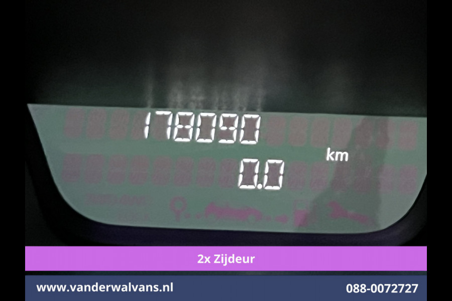 Renault Trafic 1.6 dCi 122pk L2H1 Euro6 Airco | Camera | 2x zijdeur | Camera | Navigatie | Cruisecontrol Trekhaak,  Dakdragers, Stoelverwarming,  Parkeersensoren, Bijrijdersbank