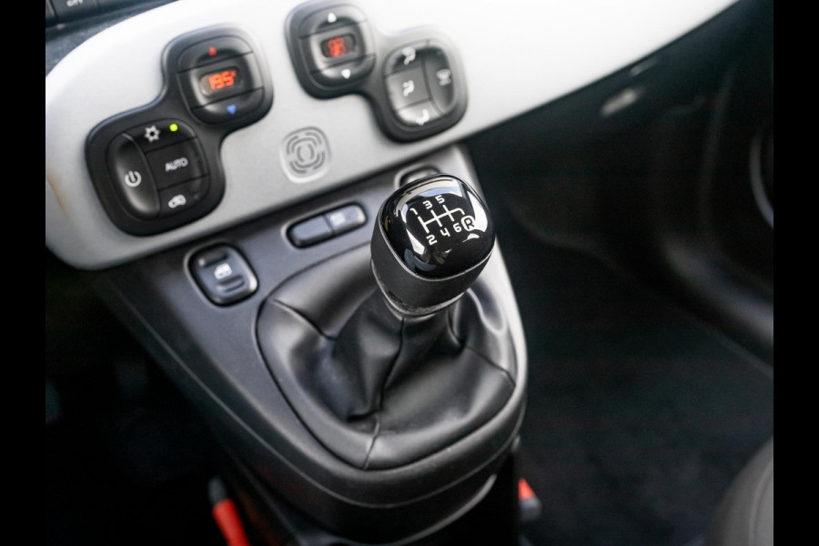 Fiat Panda Hybrid City Cross | Clima | Dakrails | Mistlampen | 5-Zits | Unieke KM Stand