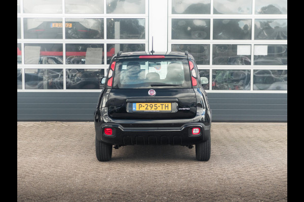 Fiat Panda Hybrid City Cross | Clima | Dakrails | Mistlampen | 5-Zits | Unieke KM Stand