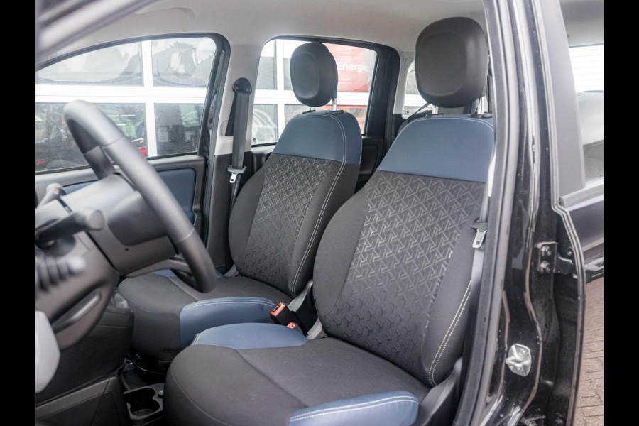 Fiat Panda Hybrid City Cross | Clima | Dakrails | Mistlampen | 5-Zits | Unieke KM Stand