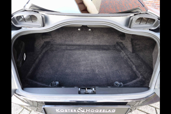 Aston Martin DB12 4.0 V8 Aston Martin DB12 4.0 V8