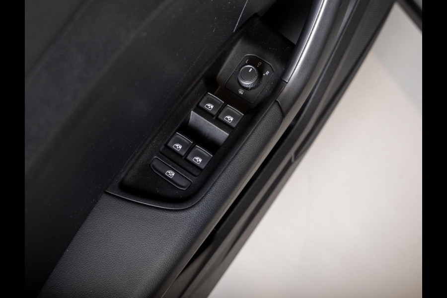 Audi A1 Sportback 30 TFSI edition one 2x S-Line / 116pk / Apple CarPlay / Achteruitrij camera / Automatische klimaatregeling /