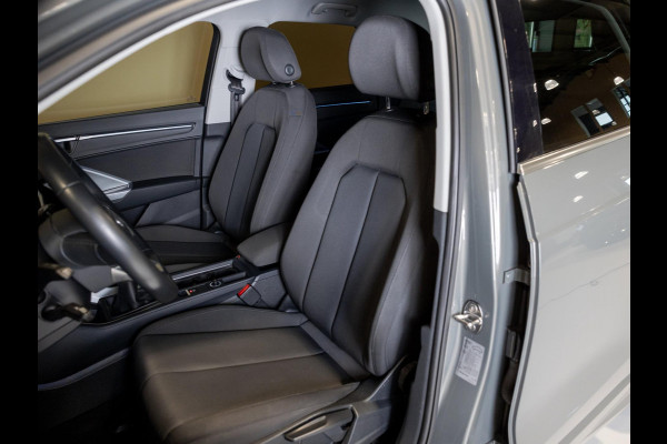 Audi Q3 35 TFSI Pro Line business / 150pk / Trekhaak / Stoelverwarming / Sfeerverlichting / Audi Q3 35 TFSI Pro Line business / 150pk / Trekhaak / Stoelverwarming / Sfeerverlichting /