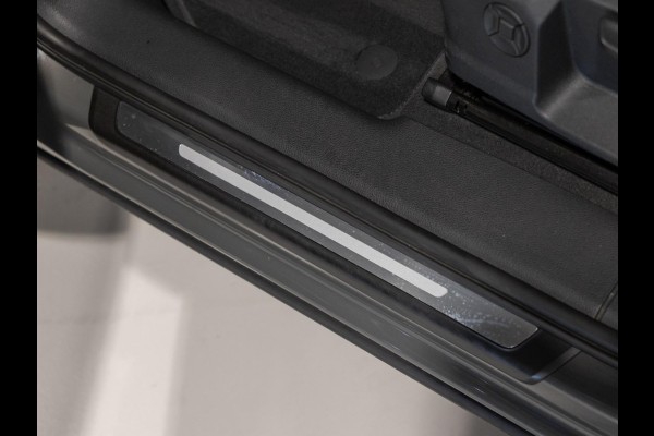 Audi Q3 35 TFSI Pro Line business / 150pk / Trekhaak / Stoelverwarming / Sfeerverlichting / Audi Q3 35 TFSI Pro Line business / 150pk / Trekhaak / Stoelverwarming / Sfeerverlichting /