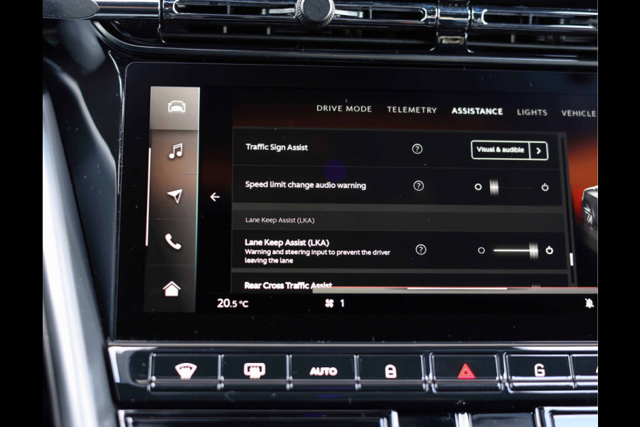 Aston Martin DB12 4.0 V8 Aston Martin DB12 4.0 V8