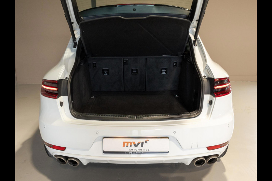 Porsche Macan 3.0 S / 340pk / Panorama dak / Trekhaak / Stoelverwarming /