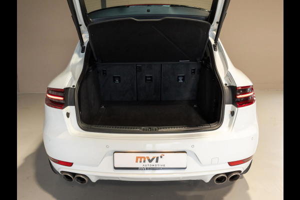 Porsche Macan 3.0 S / 340pk / Panorama dak / Trekhaak / Stoelverwarming /