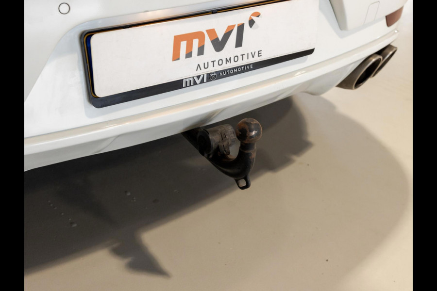 Porsche Macan 3.0 S / 340pk / Panorama dak / Trekhaak / Stoelverwarming /