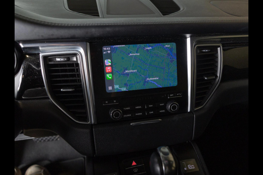 Porsche Macan 3.0 S / 340pk / Panorama dak / Trekhaak / Stoelverwarming /