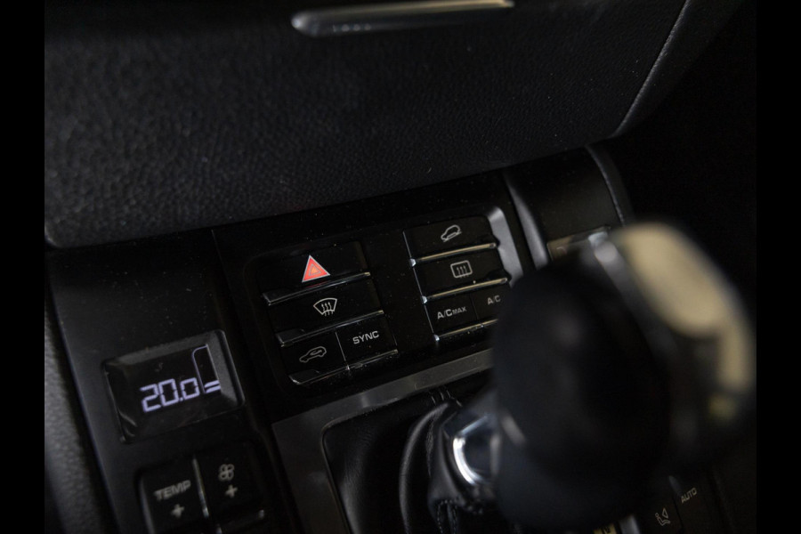 Porsche Macan 3.0 S / 340pk / Panorama dak / Trekhaak / Stoelverwarming /