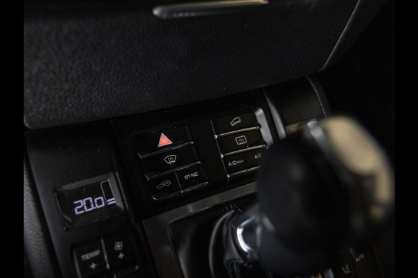 Porsche Macan 3.0 S / 340pk / Panorama dak / Trekhaak / Stoelverwarming /