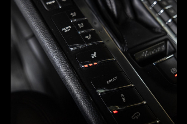 Porsche Macan 3.0 S / 340pk / Panorama dak / Trekhaak / Stoelverwarming /