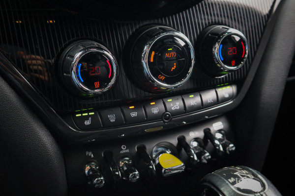 MINI Countryman 2.0 Cooper S E ALL4 | BOMVOL !! | ADAPTIVE CRUSIE | HEAD UP | STOELVERWARMING | MEMORY SEATS | VOORRUITVERWARMING | HARMON & KAR