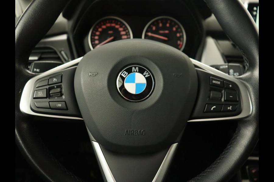 BMW 2 Serie Active Tourer 218i Corporate Lease High Executive | Leder | Cruise Control | Stoelverwarming | Head-up | Elektrische achterklep | Xenon BMW 2 Serie Active Tourer 218i Corporate Lease High Executive | Leder | Cruise Control | Stoelverwarming | Head-up | Elektrische achterklep | Xenon