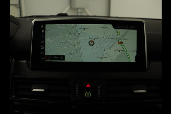 BMW 2 Serie Active Tourer 218i Corporate Lease High Executive | Leder | Cruise Control | Stoelverwarming | Head-up | Elektrische achterklep | Xenon BMW 2 Serie Active Tourer 218i Corporate Lease High Executive | Leder | Cruise Control | Stoelverwarming | Head-up | Elektrische achterklep | Xenon