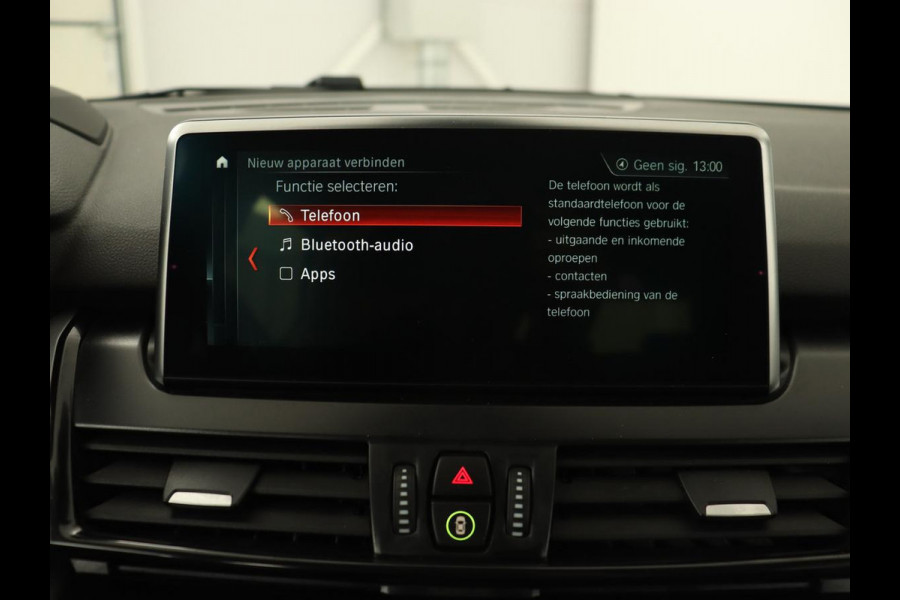 BMW 2 Serie Active Tourer 218i Corporate Lease High Executive | Leder | Cruise Control | Stoelverwarming | Head-up | Elektrische achterklep | Xenon BMW 2 Serie Active Tourer 218i Corporate Lease High Executive | Leder | Cruise Control | Stoelverwarming | Head-up | Elektrische achterklep | Xenon