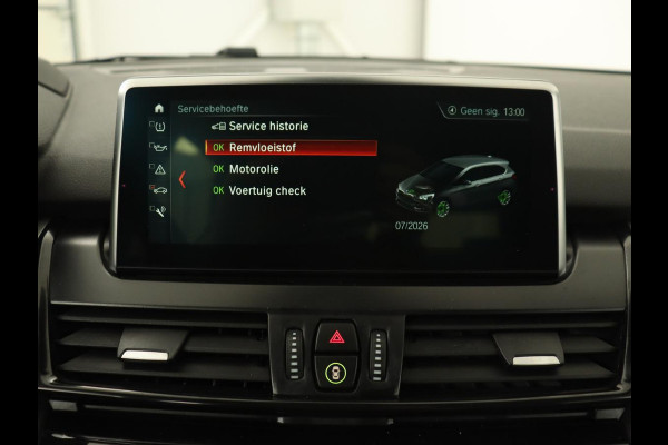 BMW 2 Serie Active Tourer 218i Corporate Lease High Executive | Leder | Cruise Control | Stoelverwarming | Head-up | Elektrische achterklep | Xenon BMW 2 Serie Active Tourer 218i Corporate Lease High Executive | Leder | Cruise Control | Stoelverwarming | Head-up | Elektrische achterklep | Xenon