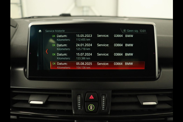 BMW 2 Serie Active Tourer 218i Corporate Lease High Executive | Leder | Cruise Control | Stoelverwarming | Head-up | Elektrische achterklep | Xenon BMW 2 Serie Active Tourer 218i Corporate Lease High Executive | Leder | Cruise Control | Stoelverwarming | Head-up | Elektrische achterklep | Xenon