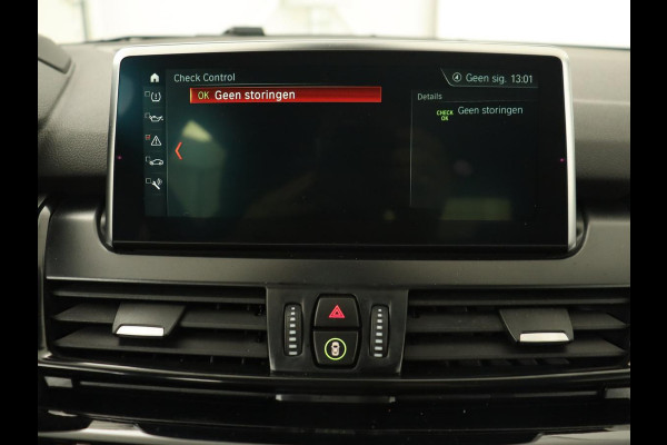 BMW 2 Serie Active Tourer 218i Corporate Lease High Executive | Leder | Cruise Control | Stoelverwarming | Head-up | Elektrische achterklep | Xenon BMW 2 Serie Active Tourer 218i Corporate Lease High Executive | Leder | Cruise Control | Stoelverwarming | Head-up | Elektrische achterklep | Xenon