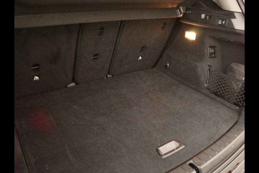 BMW 2 Serie Active Tourer 218i Corporate Lease High Executive | Leder | Cruise Control | Stoelverwarming | Head-up | Elektrische achterklep | Xenon BMW 2 Serie Active Tourer 218i Corporate Lease High Executive | Leder | Cruise Control | Stoelverwarming | Head-up | Elektrische achterklep | Xenon