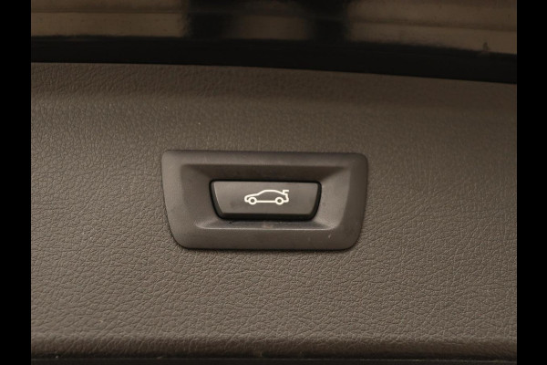 BMW 2 Serie Active Tourer 218i Corporate Lease High Executive | Leder | Cruise Control | Stoelverwarming | Head-up | Elektrische achterklep | Xenon BMW 2 Serie Active Tourer 218i Corporate Lease High Executive | Leder | Cruise Control | Stoelverwarming | Head-up | Elektrische achterklep | Xenon