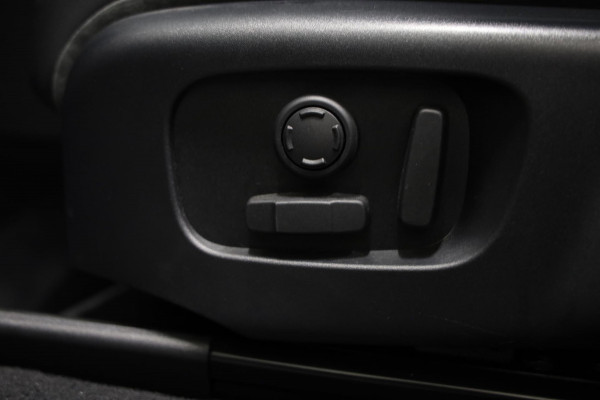 Land Rover Range Rover Velar 2.0 D180 AWD R-Dynamic Carbon Edition PANO LEDER LINE ASSIST LEASE / INRUIL MOGELIJK Land Rover Range Rover Velar 2.0 D180 AWD R-Dynamic Carbon Edition PANO LEDER LINE ASSIST LEASE / INRUIL MOGELIJK