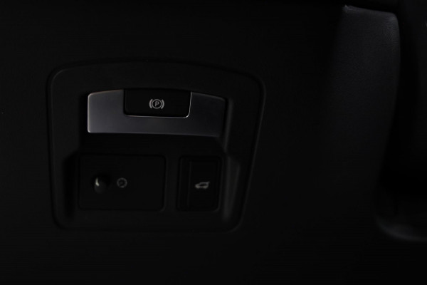 Land Rover Range Rover Velar 2.0 D180 AWD R-Dynamic Carbon Edition PANO LEDER LINE ASSIST LEASE / INRUIL MOGELIJK Land Rover Range Rover Velar 2.0 D180 AWD R-Dynamic Carbon Edition PANO LEDER LINE ASSIST LEASE / INRUIL MOGELIJK