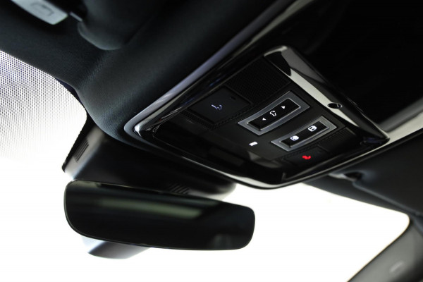 Land Rover Range Rover Velar 2.0 D180 AWD R-Dynamic Carbon Edition PANO LEDER LINE ASSIST LEASE / INRUIL MOGELIJK Land Rover Range Rover Velar 2.0 D180 AWD R-Dynamic Carbon Edition PANO LEDER LINE ASSIST LEASE / INRUIL MOGELIJK