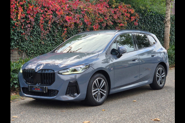 BMW 2 Serie Active Tourer M Sport CarPlay Trekhaak ACC Line Assist CarPlay Cam H&K Sparkling copper grey Fabriek garantie 26 BMW 2 Serie Active Tourer M Sport CarPlay Trekhaak ACC Line Assist CarPlay Cam H&K Sparkling copper grey Fabriek garantie 26
