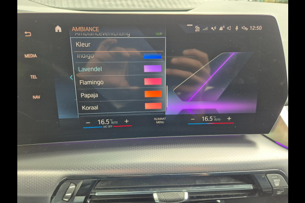 BMW 2 Serie Active Tourer M Sport CarPlay Trekhaak ACC Line Assist CarPlay Cam H&K Sparkling copper grey Fabriek garantie 26 BMW 2 Serie Active Tourer M Sport CarPlay Trekhaak ACC Line Assist CarPlay Cam H&K Sparkling copper grey Fabriek garantie 26