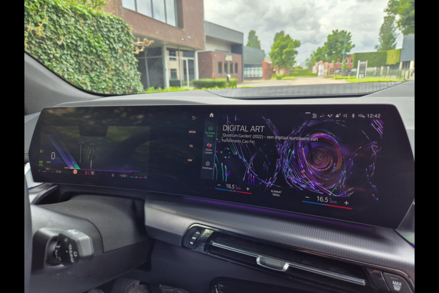 BMW 2 Serie Active Tourer M Sport CarPlay Trekhaak ACC Line Assist CarPlay Cam H&K Sparkling copper grey Fabriek garantie 26 BMW 2 Serie Active Tourer M Sport CarPlay Trekhaak ACC Line Assist CarPlay Cam H&K Sparkling copper grey Fabriek garantie 26