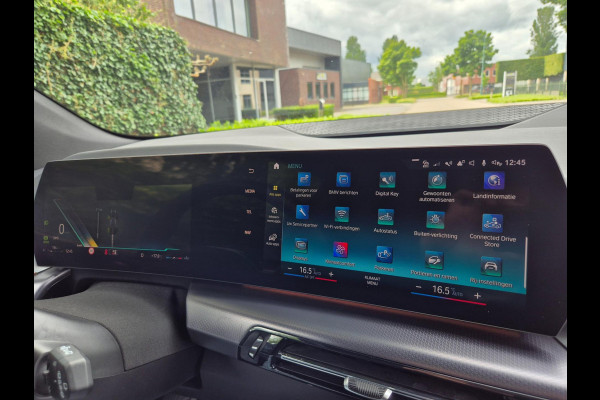 BMW 2 Serie Active Tourer M Sport CarPlay Trekhaak ACC Line Assist CarPlay Cam H&K Sparkling copper grey Fabriek garantie 26 BMW 2 Serie Active Tourer M Sport CarPlay Trekhaak ACC Line Assist CarPlay Cam H&K Sparkling copper grey Fabriek garantie 26