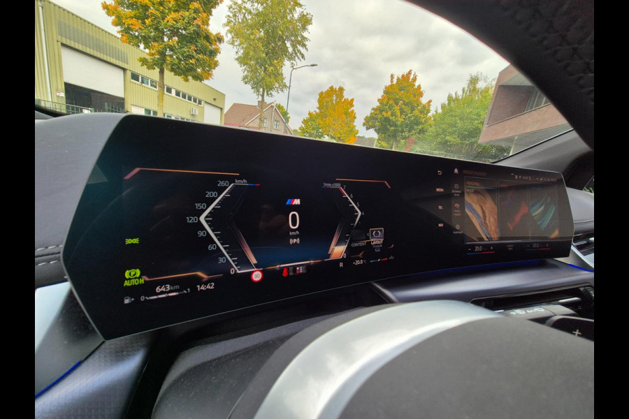 BMW 2 Serie Active Tourer M Sport CarPlay Trekhaak ACC Line Assist CarPlay Cam H&K Sparkling copper grey Fabriek garantie 26 BMW 2 Serie Active Tourer M Sport CarPlay Trekhaak ACC Line Assist CarPlay Cam H&K Sparkling copper grey Fabriek garantie 26