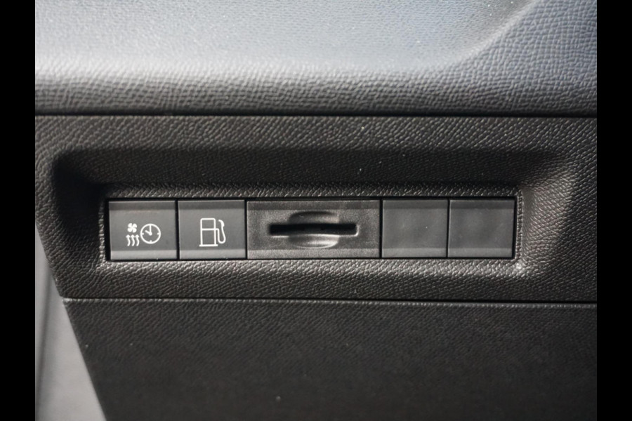 Peugeot 308 1.6 Plug-in Hybrid 180 GT Focal audio | Mooie uitvoering!