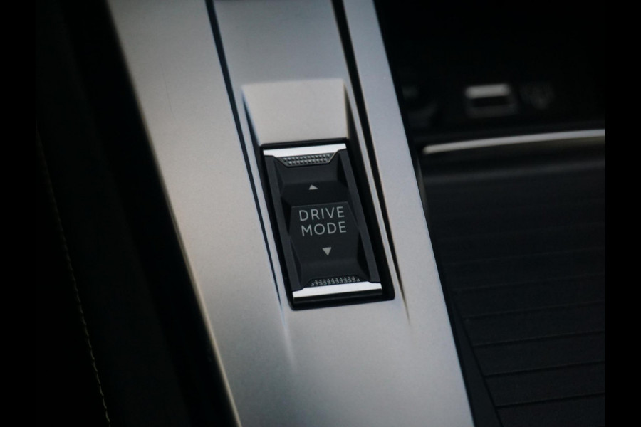 Peugeot 308 1.6 Plug-in Hybrid 180 GT Focal audio | Mooie uitvoering!