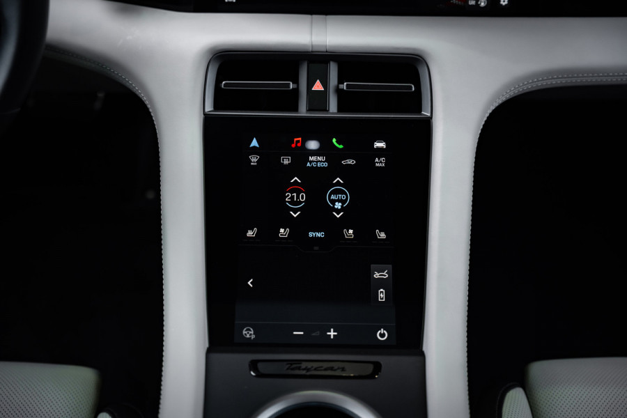 Porsche Taycan Sport Turismo 4S 89 kWh - MY24 l Sport Chrono | PCCB l Panorama | Bose | Stoelkoeling | Memory Porsche Taycan Sport Turismo 4S 89 kWh - MY24 l Sport Chrono | PCCB l Panorama | Bose | Stoelkoeling | Memory