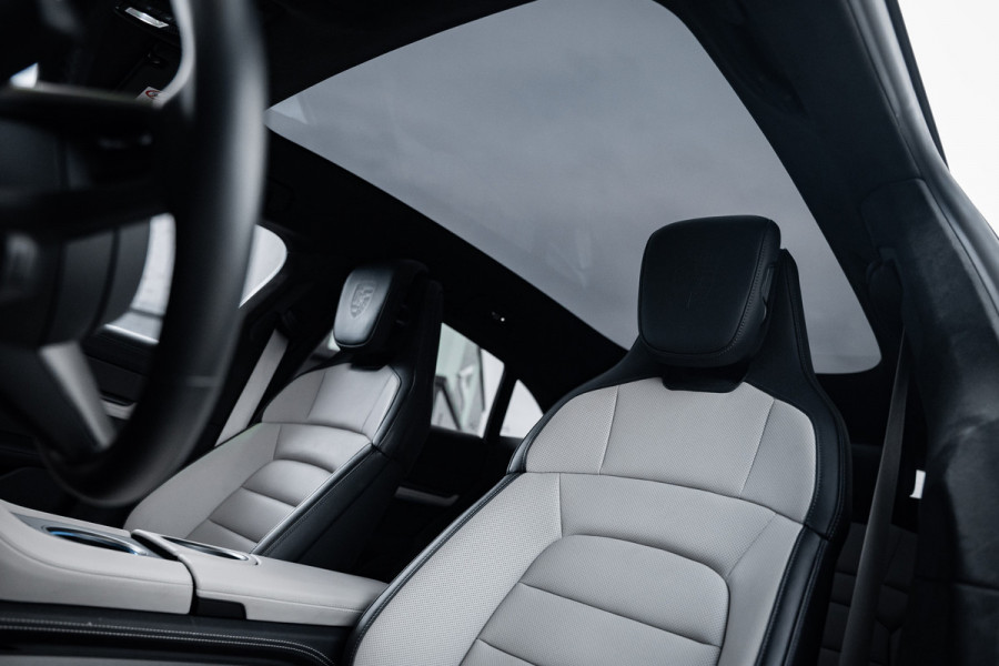 Porsche Taycan Sport Turismo 4S 89 kWh - MY24 l Sport Chrono | PCCB l Panorama | Bose | Stoelkoeling | Memory Porsche Taycan Sport Turismo 4S 89 kWh - MY24 l Sport Chrono | PCCB l Panorama | Bose | Stoelkoeling | Memory