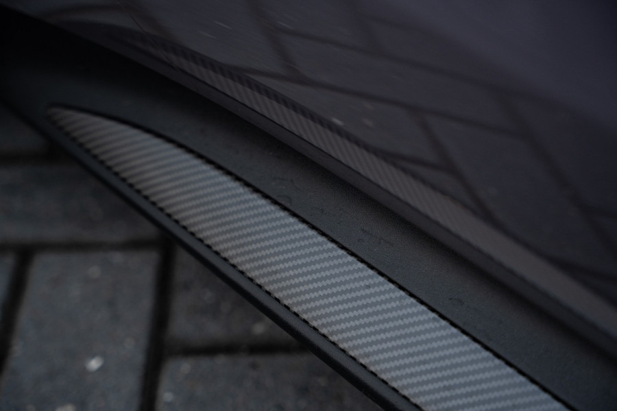 Porsche Taycan Sport Turismo 4S 89 kWh - MY24 l Sport Chrono | PCCB l Panorama | Bose | Stoelkoeling | Memory Porsche Taycan Sport Turismo 4S 89 kWh - MY24 l Sport Chrono | PCCB l Panorama | Bose | Stoelkoeling | Memory