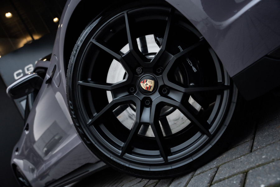 Porsche Taycan Sport Turismo 4S 89 kWh - MY24 l Sport Chrono | PCCB l Panorama | Bose | Stoelkoeling | Memory Porsche Taycan Sport Turismo 4S 89 kWh - MY24 l Sport Chrono | PCCB l Panorama | Bose | Stoelkoeling | Memory