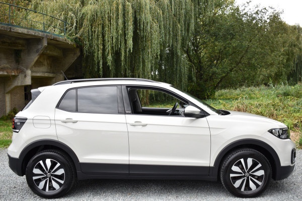 Volkswagen T-Cross TSI 110PK DSG STYLE NAVI/CARPLAY/PARKEERSENSOREN
