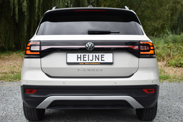 Volkswagen T-Cross TSI 110PK DSG STYLE NAVI/CARPLAY/PARKEERSENSOREN